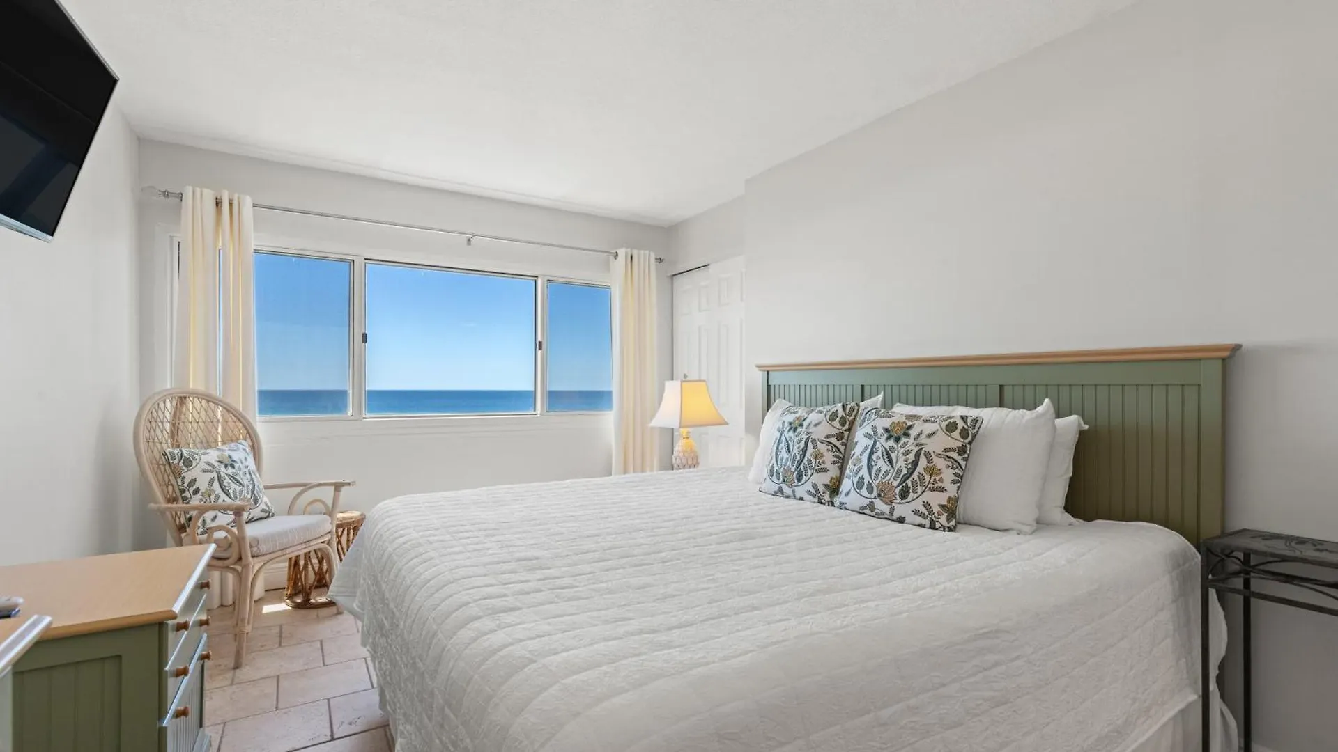 Pinnacle Port, Unit A-709 Panama City Beach